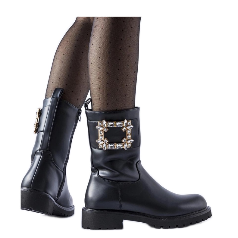 Svarta stövlar dekorerade med Wagner - Solea zirkoner