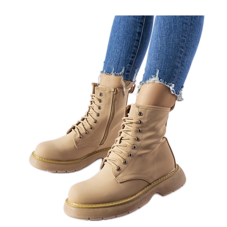 Mörkbeige klassiska stövlar från Benvenuto - Solea