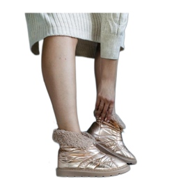 Guldisolerade snöstövlar med manschett Caellita - Solea