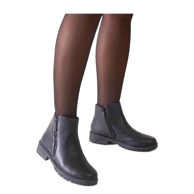 Svarta stövlar med metallinlägg, eko-läder Branda - Solea