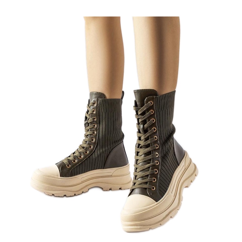 Mörkgröna ankelboots med ljus tjock sula Vitto - Solea