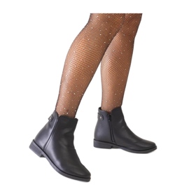 Svarta klassiska stövlar i eko-läder