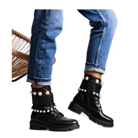 Solea Svarta ankelstövlar med snörning för kvinnor med pärlor