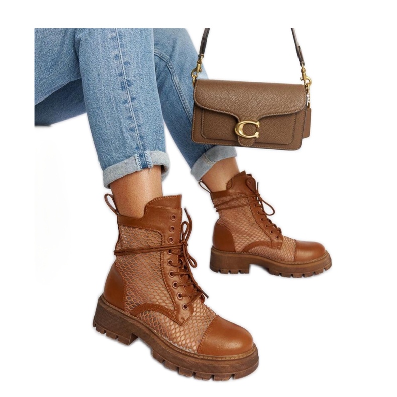 Bruna genomskinliga stövlar