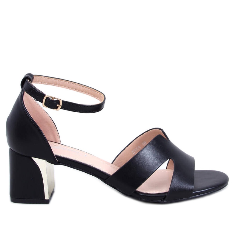 Svarta sandaler med klack