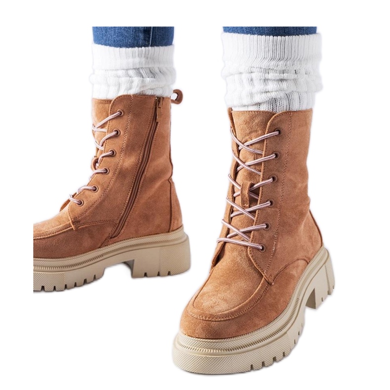 Stövlar med massiv Riel-sula röd