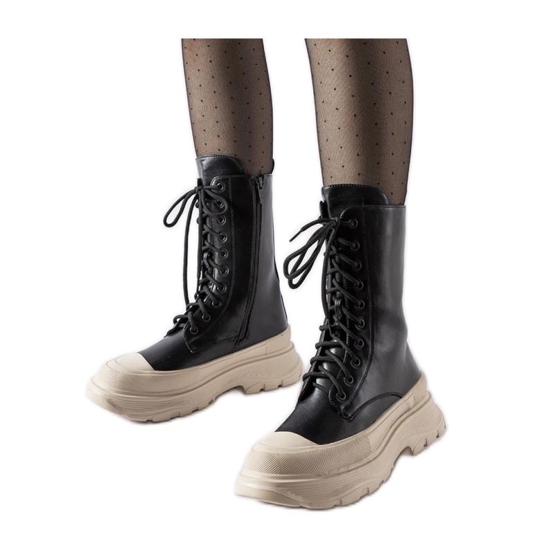 Svarta arbetarskor med tjock beige sula Crosia - Solea