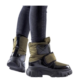 Gröna isolerade snökängor