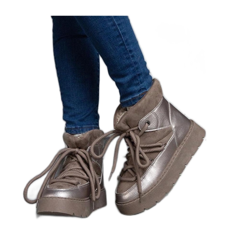 Plattformssnöskor isolerade med päls beige