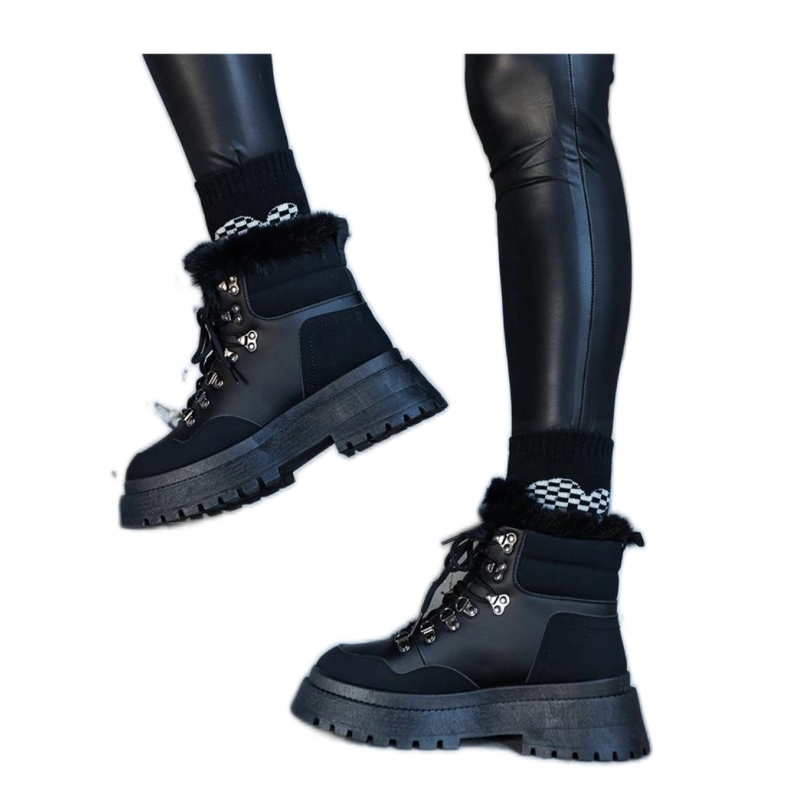 Massiva platåkängor med päls svart