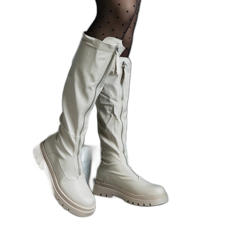 Beige stövlar i ekoläder med platt klack dekorerade med dragkedja