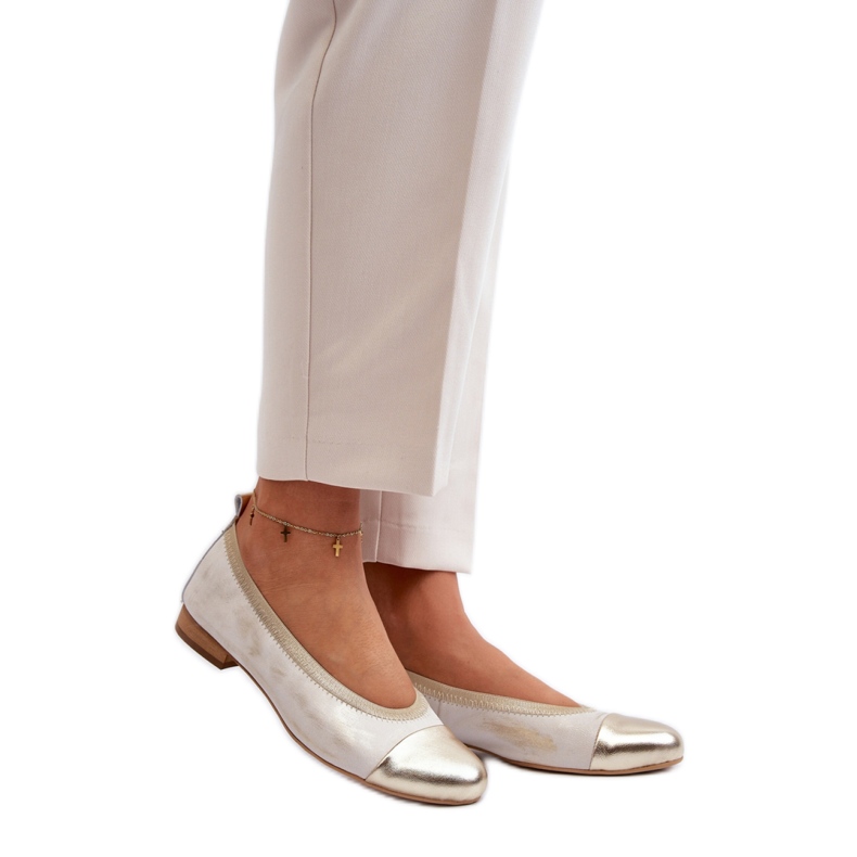 Bekväma balettlägenheter modell Zazoo 2890/004 guld gyllene