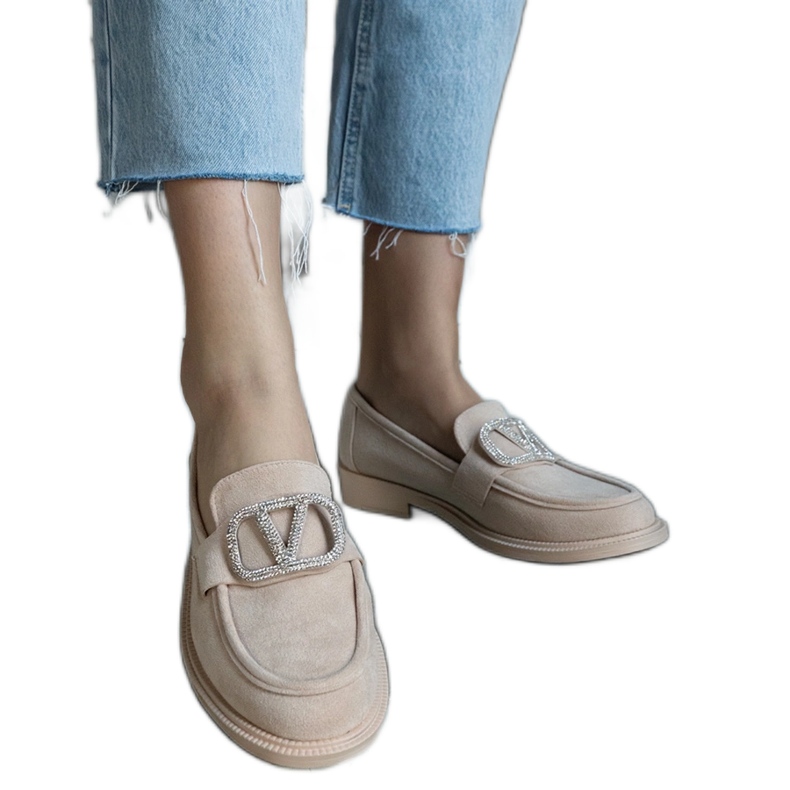 Beige mockasiner dekorerade med strass