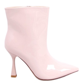 Beigelackade ankelboots