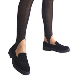 Svarta genombrutna loafers av ekomocka