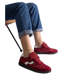 Röda låga sneakers med snörning