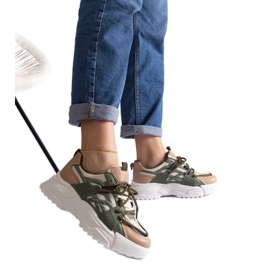 Gröna och beiga sneakers för kvinnor beige