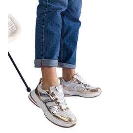 Material sportsneakers med gyllene skär