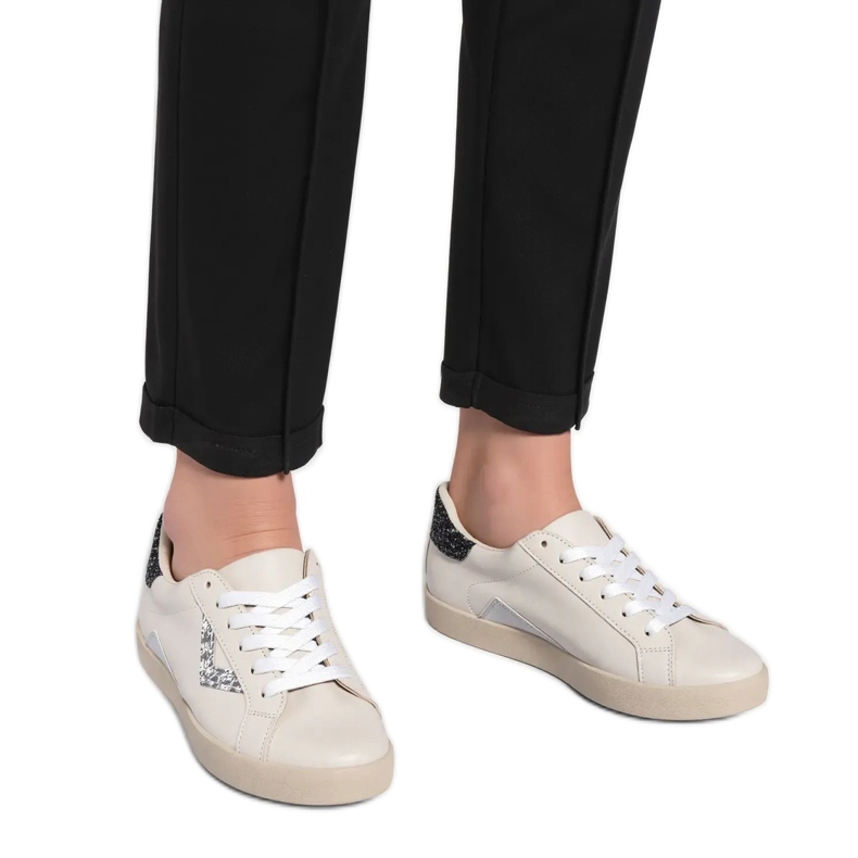 Kvinnors sneakers brokad silverinsatser vit