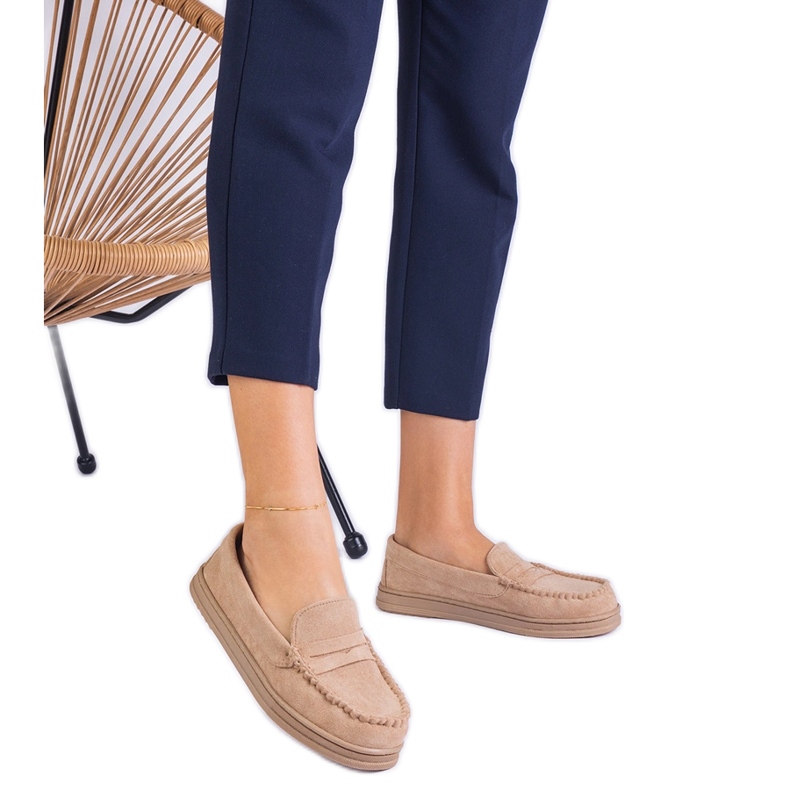 Beige kvinnors loafers från Ekozamsz