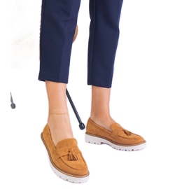 Bruna kvinnors loafers från Ekozamsz med fransar
