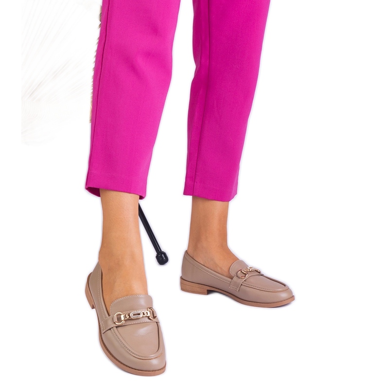 Kvinnors bruna loafers med dekoration och zirkoner