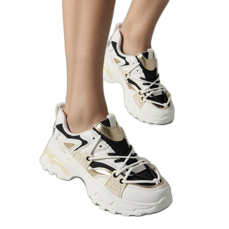 Kvinnors ventora svarta sneakers