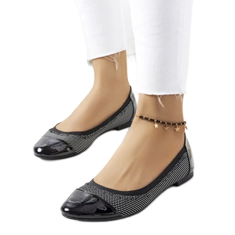 D/GMR Jonnas svarta prickiga ballerinor