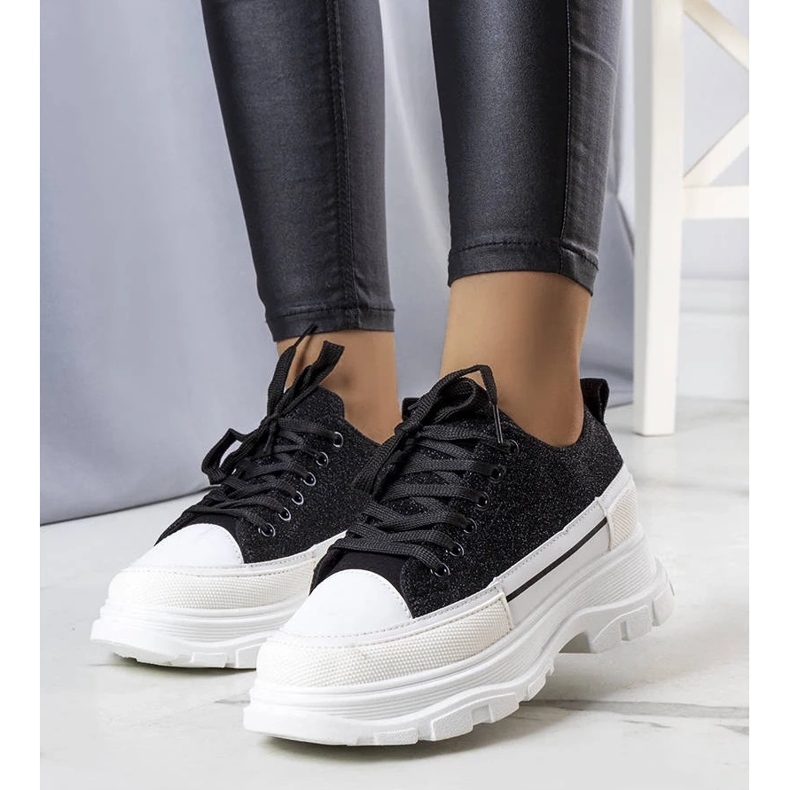 D/GMR Svarta sneakers med hög sula från Callani