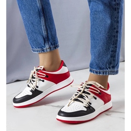 D/GMR Svarta och röda retro sneakers från Shari