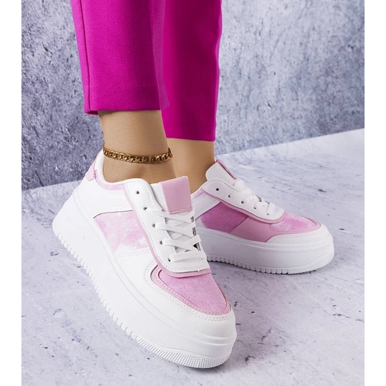 D/GMR Vita och rosa platåskor från Heloise