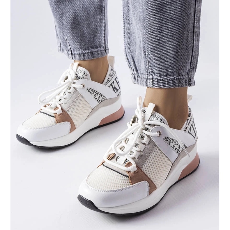 D/GMR Vita och rosa sneakers från Vincez