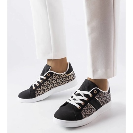 D/GMR Svarta sneakers dekorerade med Bolduc-monogrammet