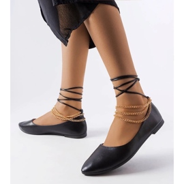 D/GMR Svarta ballerinor med dekorativt lås från Donat