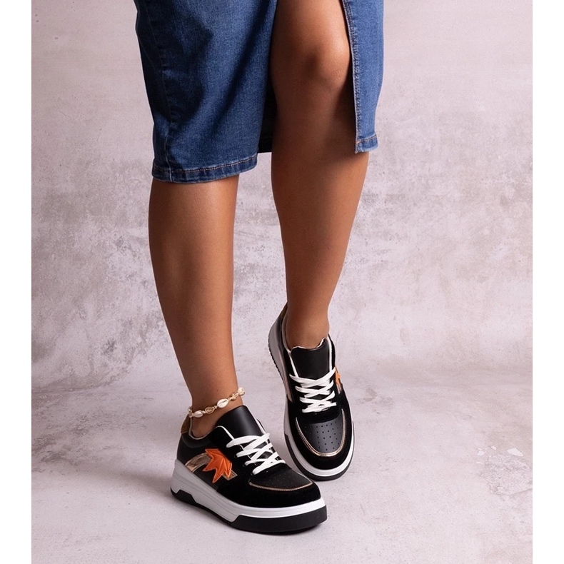 D/GMR Svarta eko mocka sneakers från Kollins