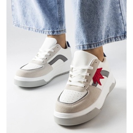 D/GMR Vita sneakers med eko mockainlägg från Kollins