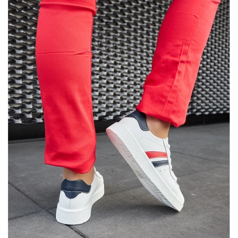 D/GMR Camilla sneakers i vitt läder