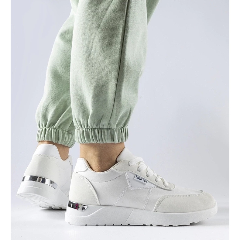 D/GMR Sneakers i vitt tyg från Geraldino