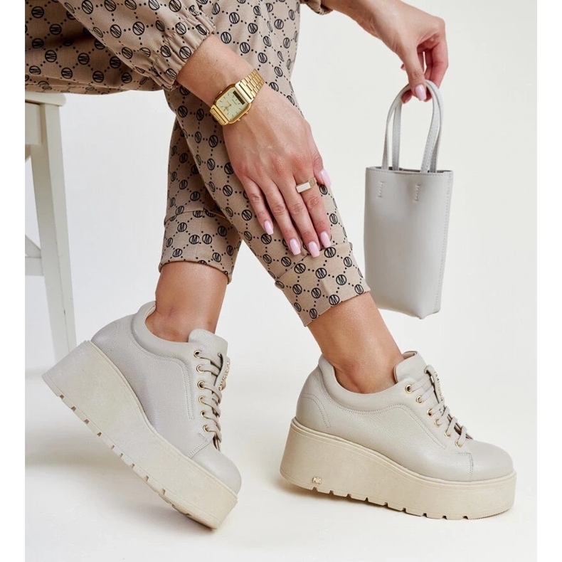 Karino beige läder wedge sneakers
