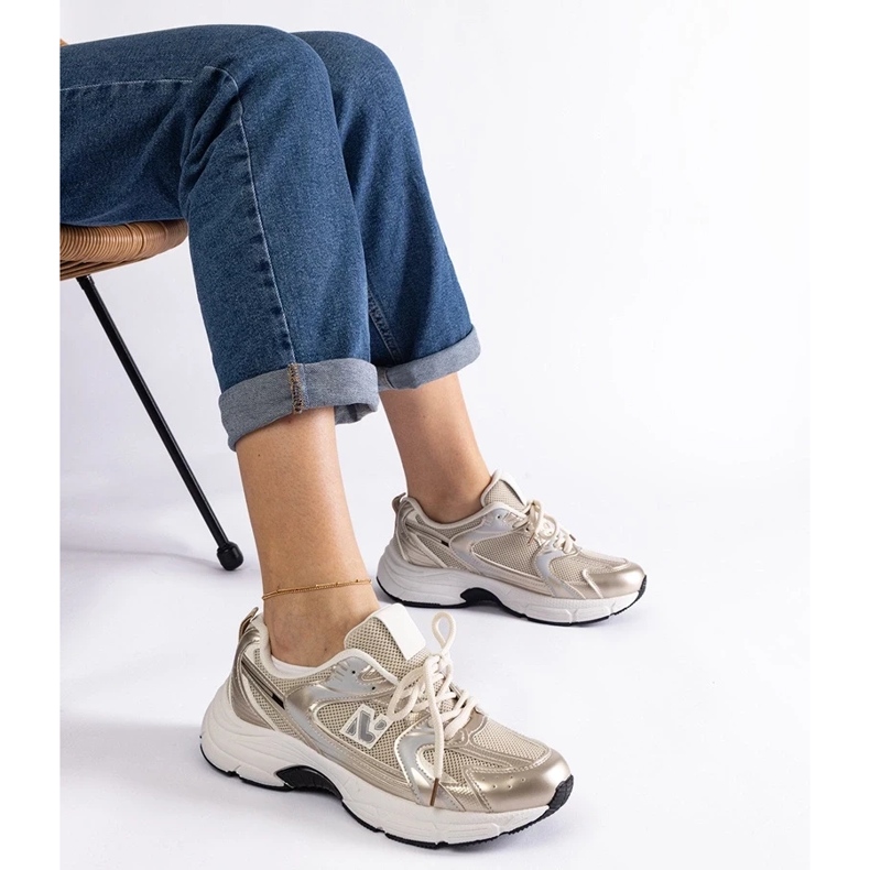 D/CEO Sneakers sneakers sneakers gyllene sportskor