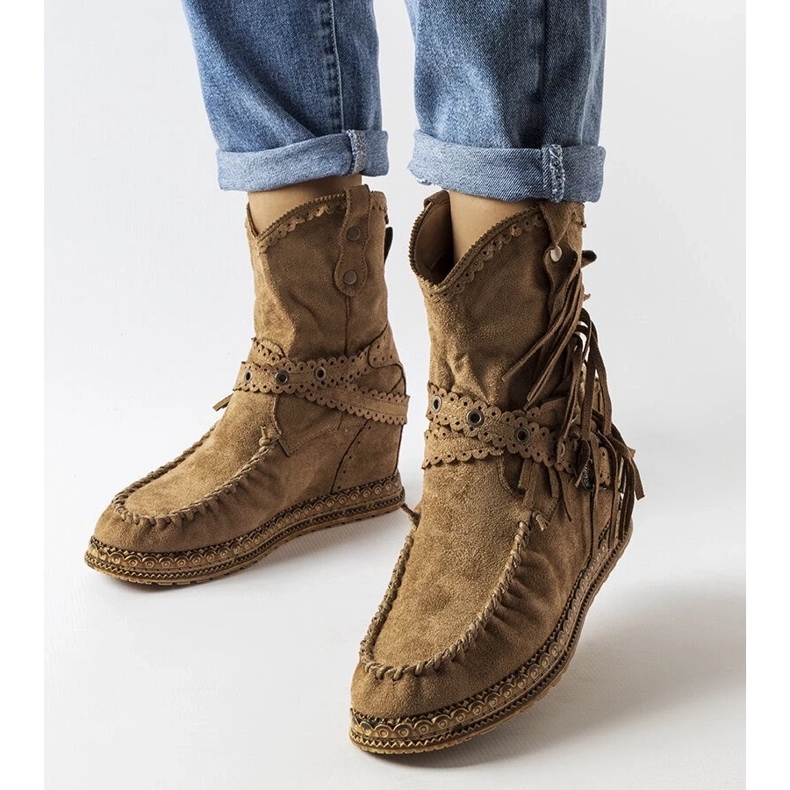 D/CEO Mörkbruna kilstövlar från Teodata