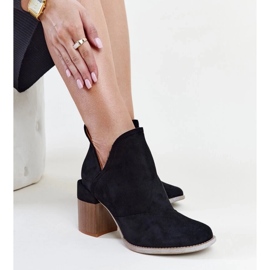 D/CEO Svarta asymmetriska isolerade ankelboots från Nadica