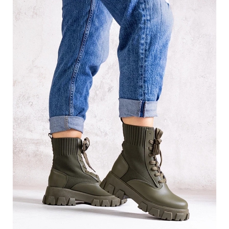 D/CEO Gröna stövlar med flexibel ovandel från Zogba