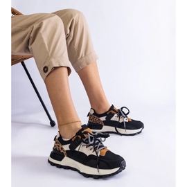 D/CEO Svarta sneakers dekorerade med ett djurmotiv Soria