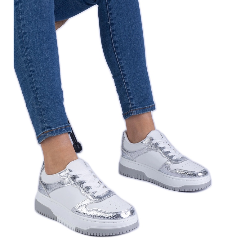 Silver sneakers på en tjock sula silver-