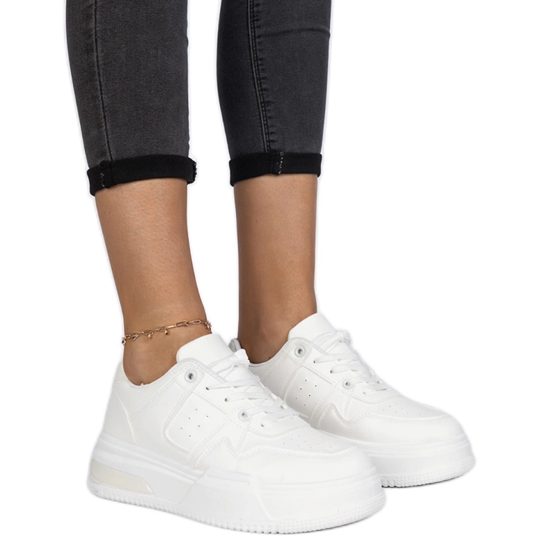 Vita damsneakers med tjock sula
