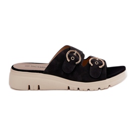 Lätt kvinnorkilar med svarta spännen