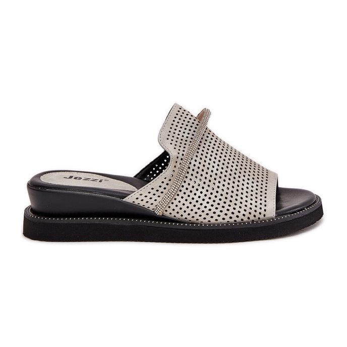 Jezzi Kvinnokilar med en dekorativ silverrem grå