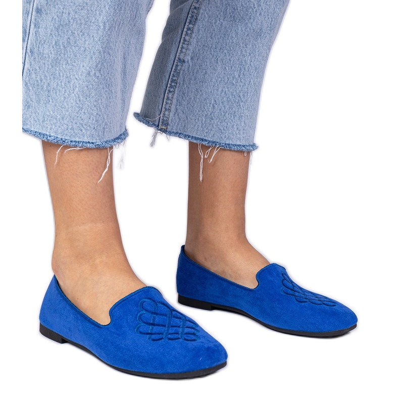 Blå kvinnors ekosam och broderi ballerinas