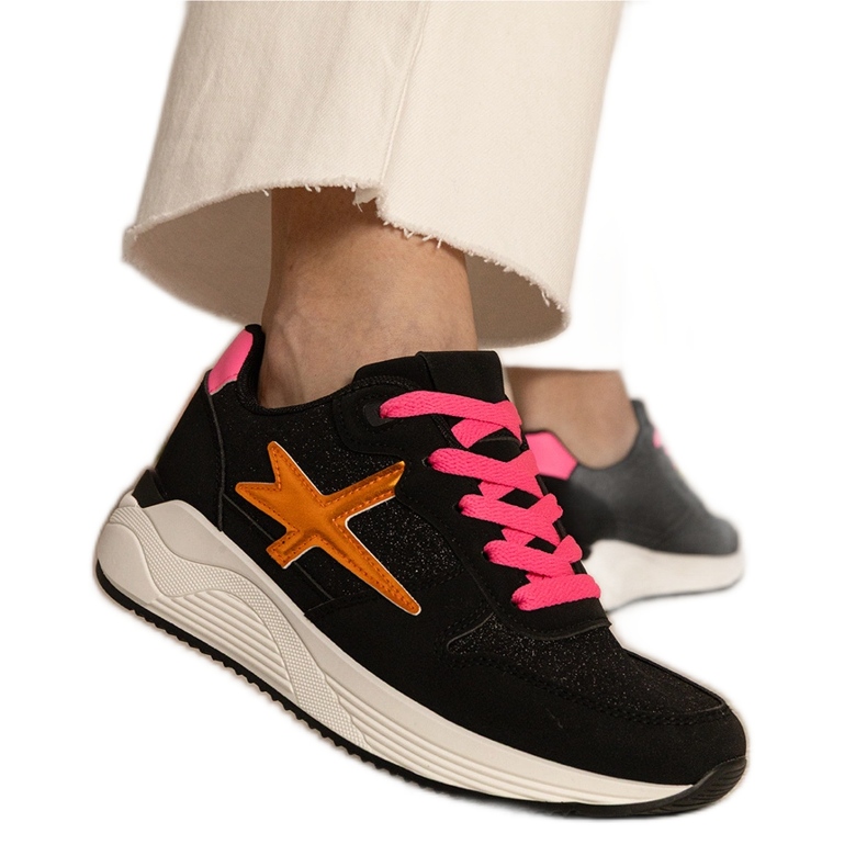 Svarta sneakers kvinnors sport med glitter